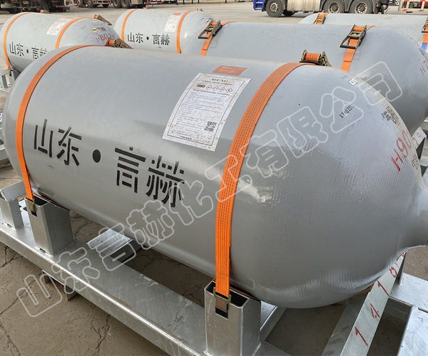 99.99%高纯级氯化氢880L